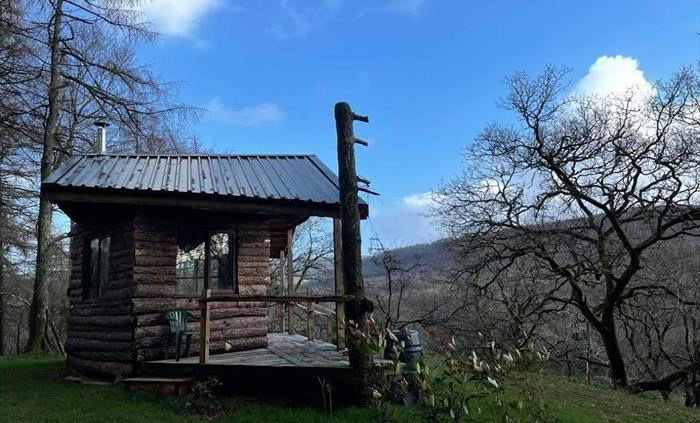 Cabin in the Woods, Private Space, Bird Watching Location, Sit and Relax, Eco Friendly Cabin, Woodland Surroundings, Dog friendly